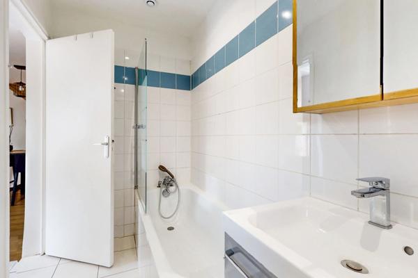 Maison refaite à neuf avec jardin à Garches