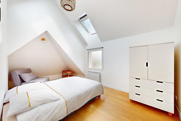 Maison refaite à neuf avec jardin à Garches