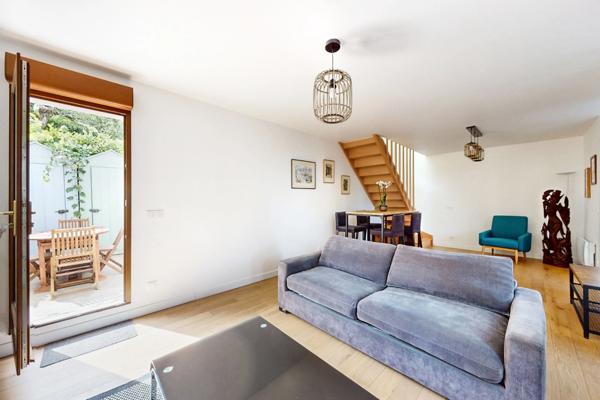 Maison refaite à neuf avec jardin à Garches