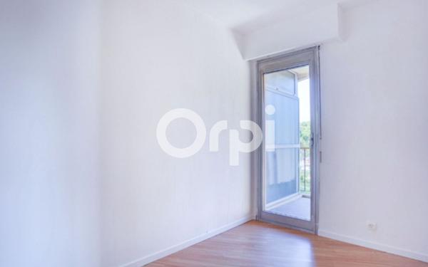 Appartement à vendre    1 pièce • 34,21 m2 Mandelieu-la-Napoule