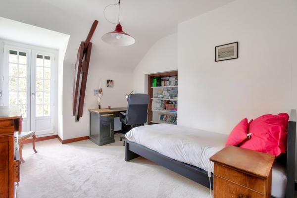 Maison 7 pièces – 256 m² environ à Pacé (ref : 35353)