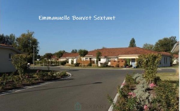 Résidence sénior, T3 de plain-pied en copropriété, espaces paysagers, piscine, club-house, environnement privilégié