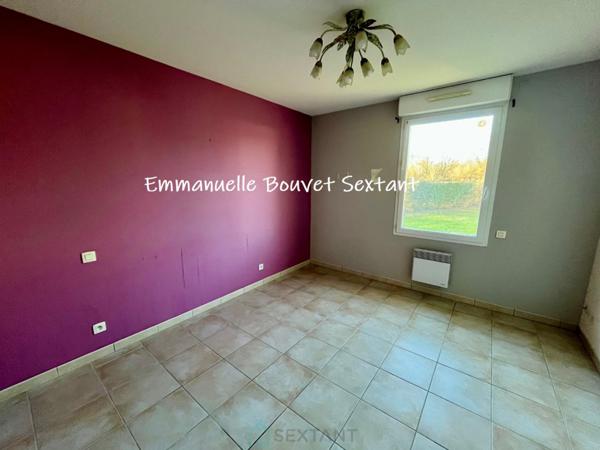 Résidence sénior, T3 de plain-pied en copropriété, espaces paysagers, piscine, club-house, environnement privilégié