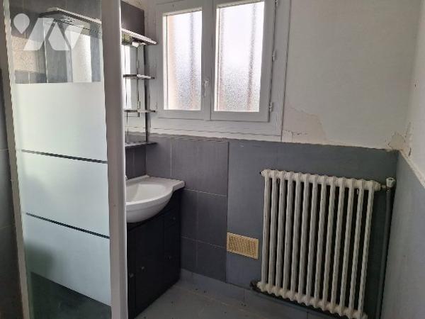 Maison 71m² habitable et 3 000m² de terrain , CLEMONT