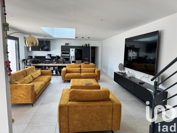 Maison à vendre 4 pièces 127 m² Saint-Sulpice-de-Royan