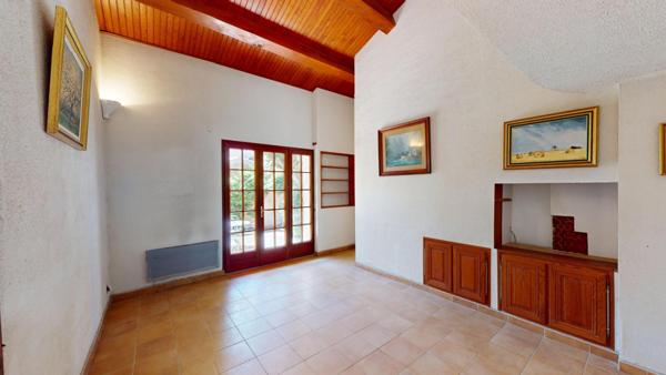 Maison familiale composée de  4 chambres dont  2 de plain-pied – Terrain 437m²