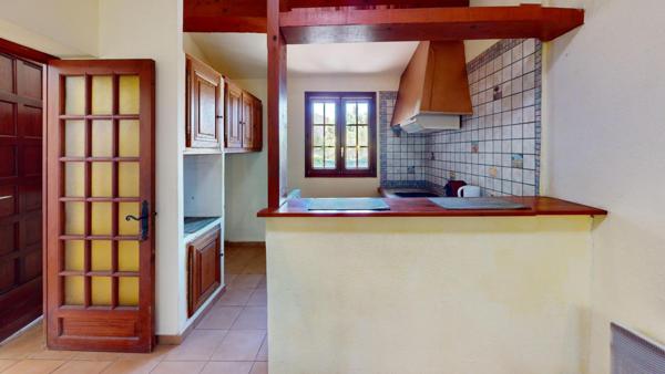 Maison familiale composée de  4 chambres dont  2 de plain-pied – Terrain 437m²