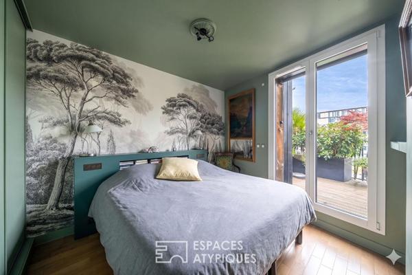 Duplex contemporain aux terrasses végétalisées, esprit canopée urbaine
