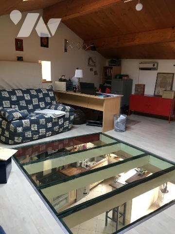 MAISON COUP DE COEUR SITUÉE A LA CAMPAGNE AVEC GARAGE, GRANGE, DEPENDANCES ET TERRAIN