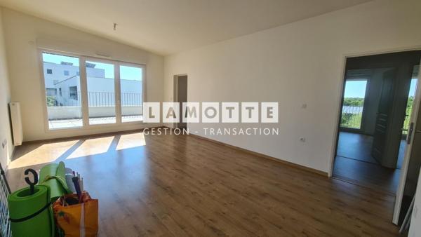 Appartement à louer 4 pièces - 84 m²