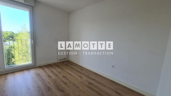 Appartement à louer 4 pièces - 84 m²