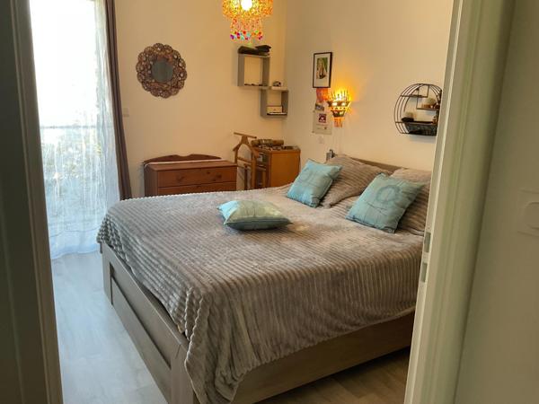 Maison contemporaine proche des commodités