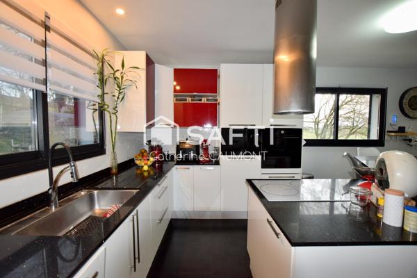 À la campagne, entre Soual et Revel, maison récente avec vue