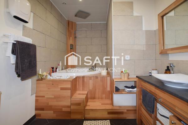 À la campagne, entre Soual et Revel, maison récente avec vue