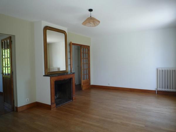 CHATEAU THIERRY (02)  à vendre jolie maison de 160 m2 habitable de suite sur un terrain de 1543 m2