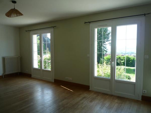 CHATEAU THIERRY (02)  à vendre jolie maison de 160 m2 habitable de suite sur un terrain de 1543 m2