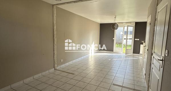 À vendre Maison 4 pièces 93.85 m² - Spay 72700
