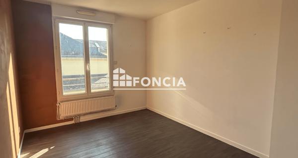 À vendre Maison 4 pièces 93.85 m² - Spay 72700