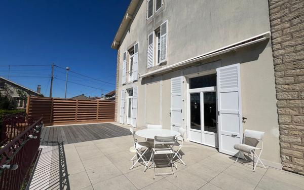 Maison à vendre    8 pièces • 300 m2 Toul