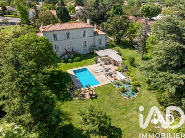 Maison à vendre 7 pièces 195 m² François