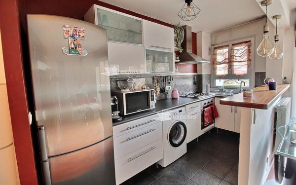 Appartement à vendre    2 pièces • 46 m2 Clichy