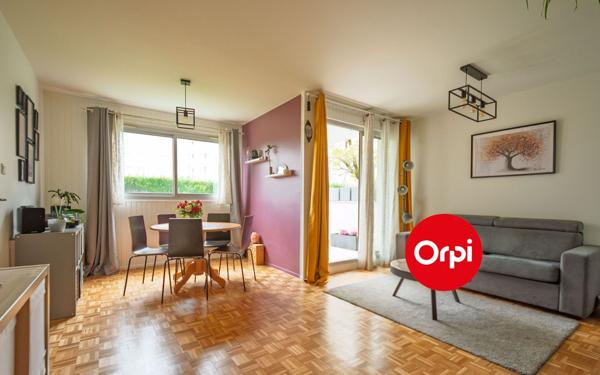 Appartement à vendre    5 pièces • 103,80 m2 Saint-Priest