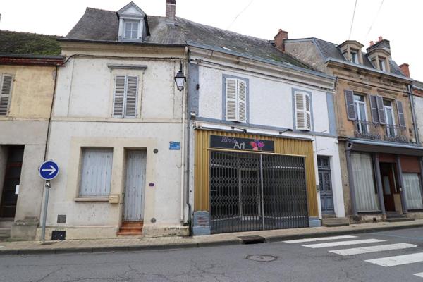 Immeuble Bourbon L Archambault 7 pièce(s) 220 m2