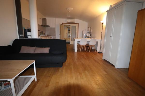 Immeuble Bourbon L Archambault 7 pièce(s) 220 m2