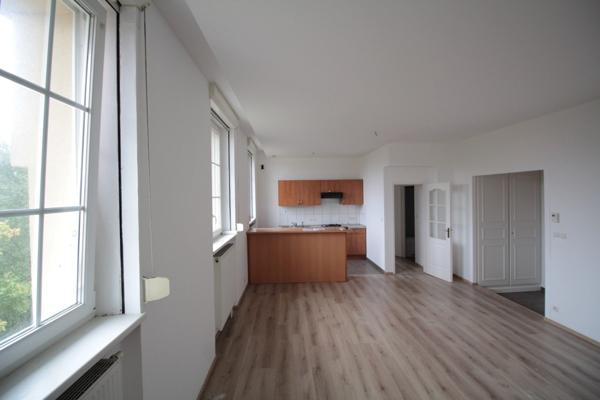 Dpt Moselle (57), à louer ZIMMING appartement 95,45 m², 3-4 chambres , garage et cave