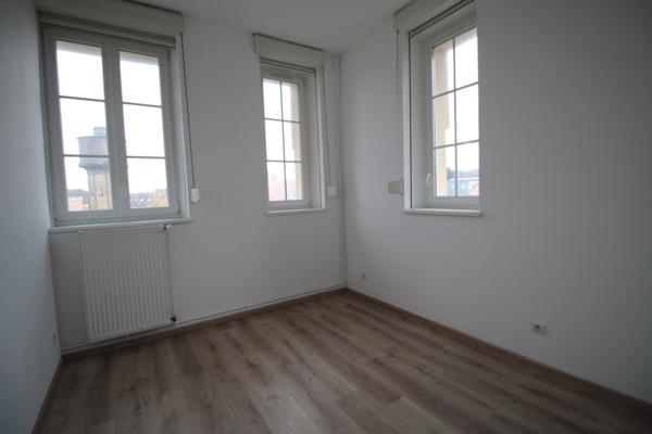 Dpt Moselle (57), à louer ZIMMING appartement 95,45 m², 3-4 chambres , garage et cave