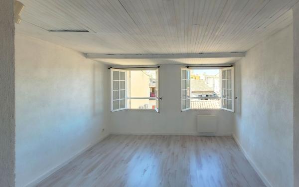 Maison à vendre    2 pièces • 45 m2 Vinon-sur-Verdon