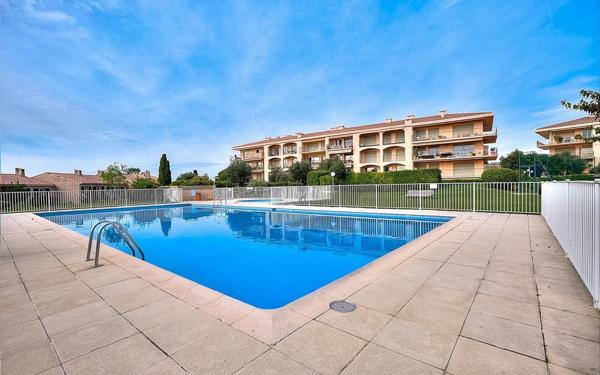 Appartement à vendre    4 pièces • 90 m2 Nice