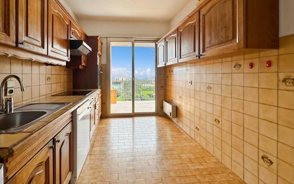 Appartement à vendre    4 pièces • 90 m2 Nice