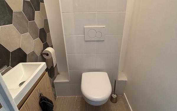 Maison à vendre    11 pièces • 410 m2 Essômes-sur-Marne