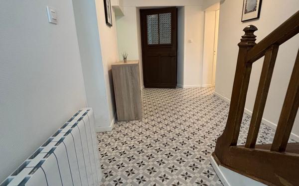 Maison à vendre    11 pièces • 410 m2 Essômes-sur-Marne