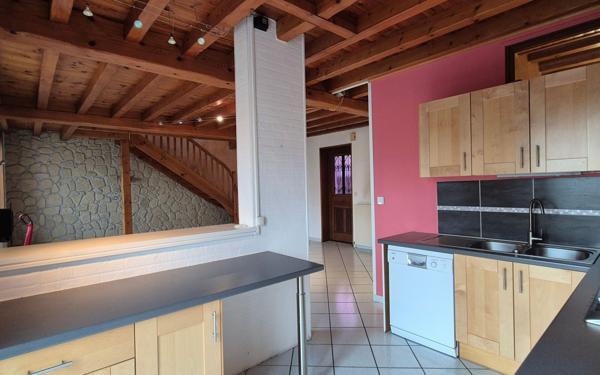 Appartement à vendre    4 pièces • 96,51 m2 Saint-Étienne
