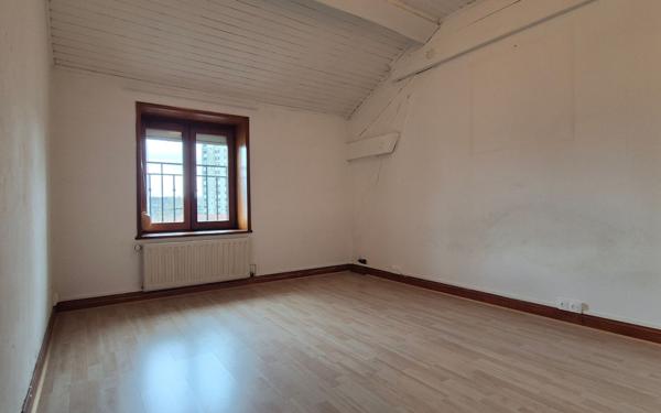 Appartement à vendre    4 pièces • 96,51 m2 Saint-Étienne