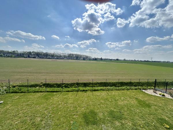 MAGNIFIQUE MAISON  INDIVIDUELLE DE 2022. AVEC GRAND GARAGE