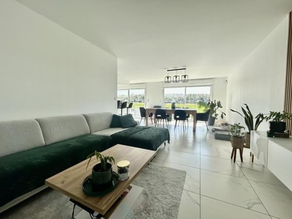 MAGNIFIQUE MAISON  INDIVIDUELLE DE 2022. AVEC GRAND GARAGE