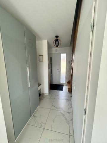 MAGNIFIQUE MAISON  INDIVIDUELLE DE 2022. AVEC GRAND GARAGE