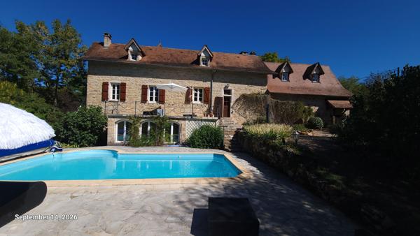 Maison de caractère avec gîte indépendant et piscine à 8 minutes de Villeneuve d'Aveyron Ols et rhinodes