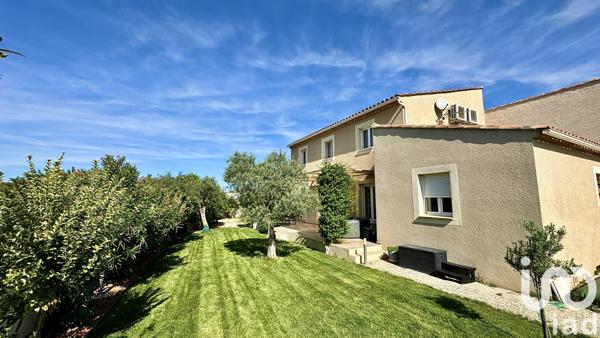 Maison à vendre 5 pièces 155 m² Sainte-Cécile-les-Vignes