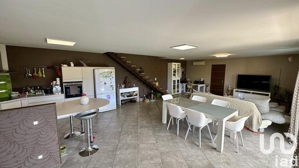 Maison à vendre 5 pièces 155 m² Sainte-Cécile-les-Vignes