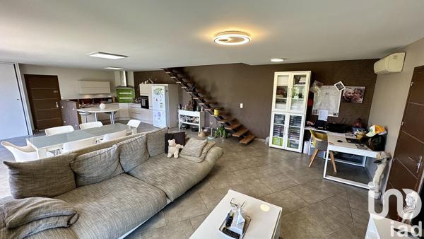 Maison à vendre 5 pièces 155 m² Sainte-Cécile-les-Vignes