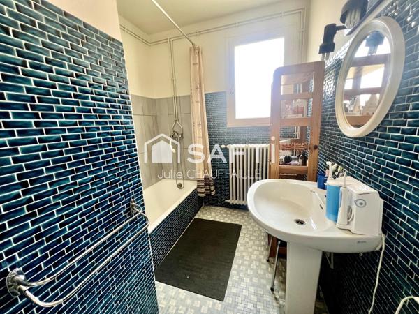Maison avec piscine en pleine campagne