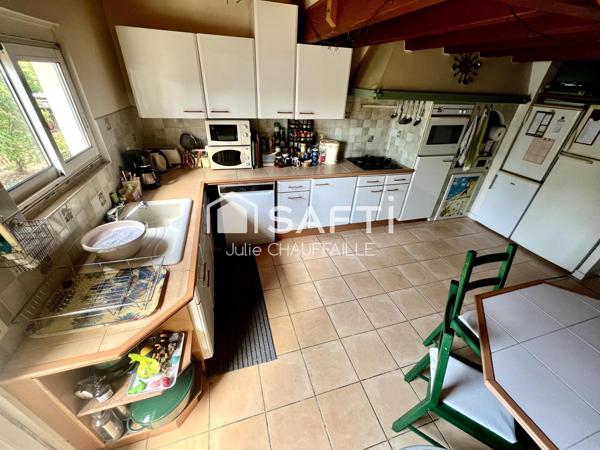 Maison avec piscine en pleine campagne