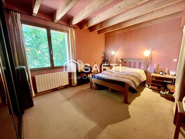 Maison avec piscine en pleine campagne