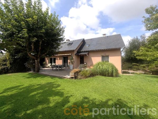 Vente
                Maison127 m² - 6 Pièces -
                    LUC LA PRIMAUBE (12450)