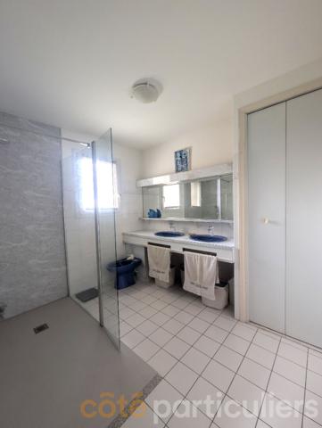 Vente
                Maison127 m² - 6 Pièces -
                    LUC LA PRIMAUBE (12450)
