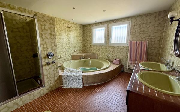 Maison à vendre    4 pièces •  Le Château-d'Oléron